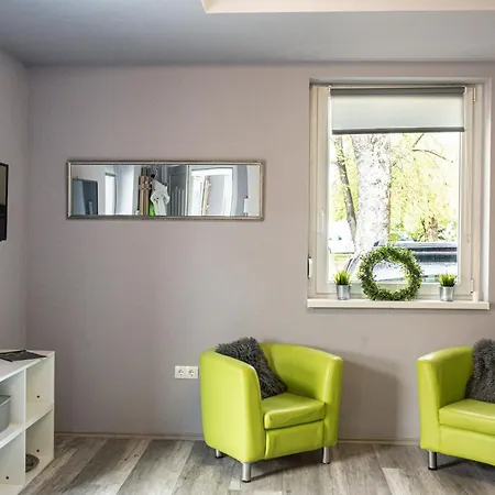 Koezponti, Teraszos Apartman Apartment