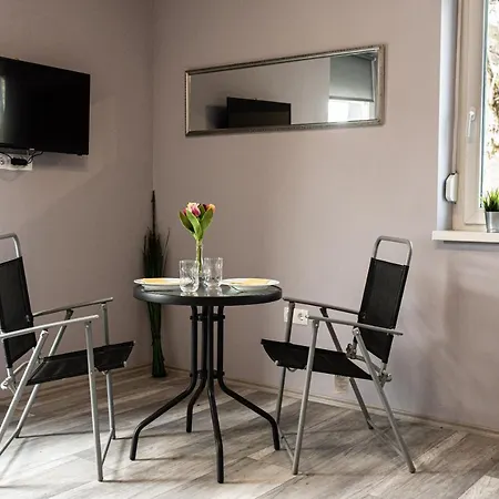 Koezponti, Teraszos Apartman Apartment